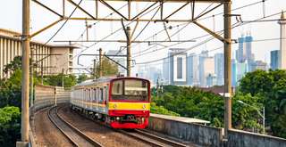 Kereta KRL Sampai Jam Berapa? Cek Jam Operasional Commuter Line di Sini, Travel Bestie